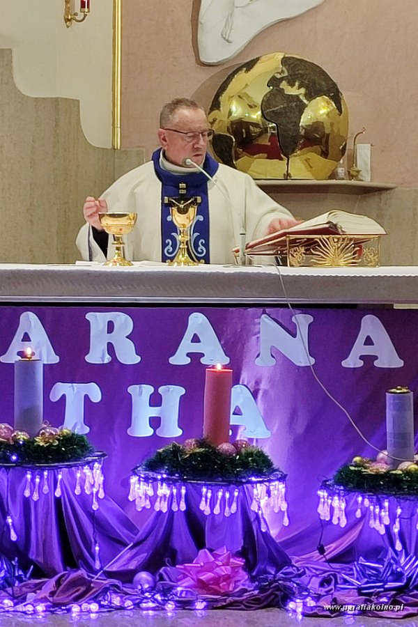 57 Wtorek - msza wieczorna.jpg